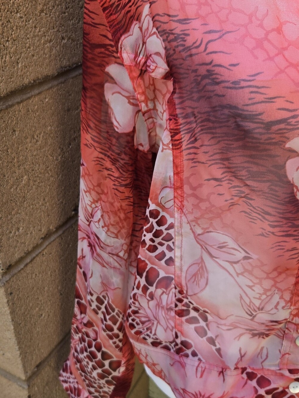 Nicola Vintage Sheer Coral Floral Button-Front Blouse - Women - Picture 3 of 9